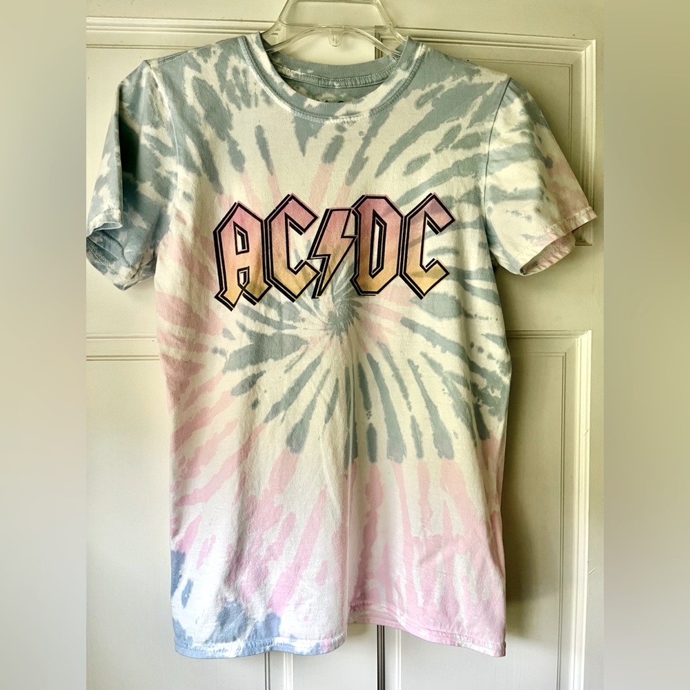 AC/DC Blue and Pink Tie Dye XS Short Sleeve Tee